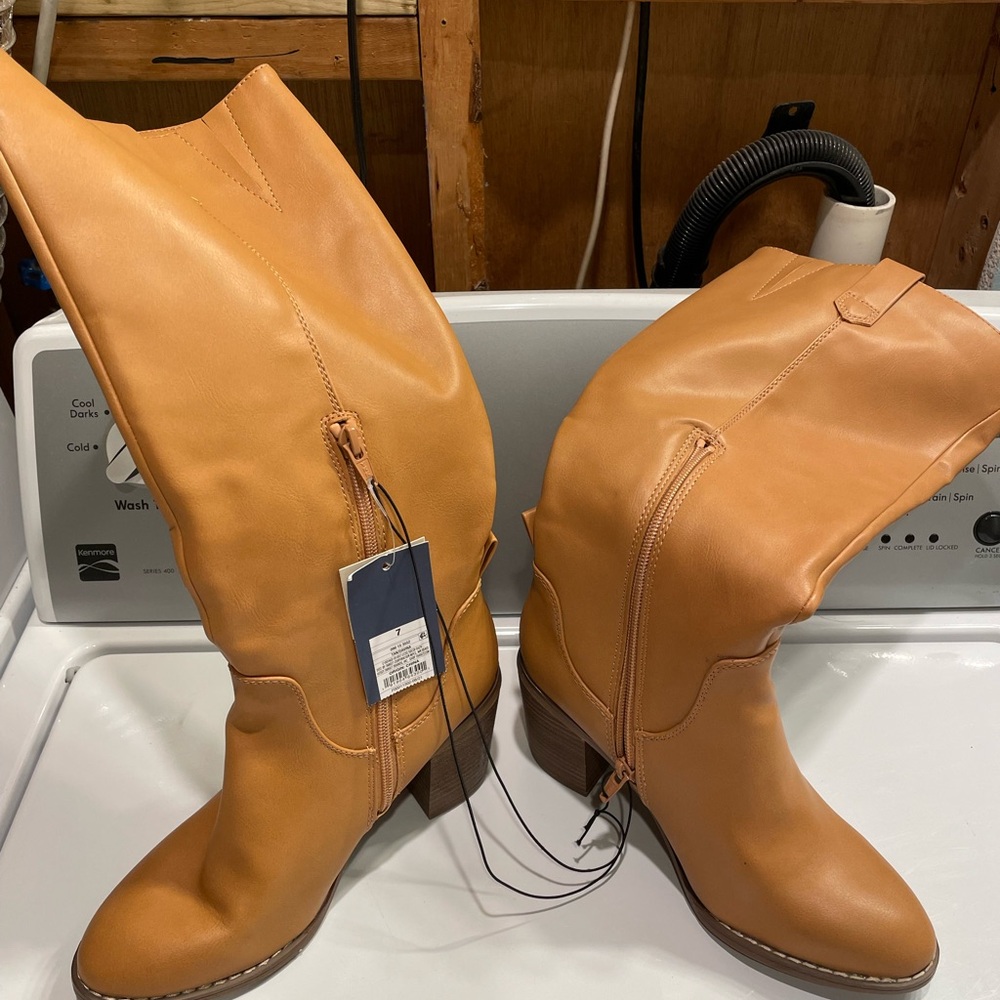 Universal Thread Women's Cognac Heeled Boots